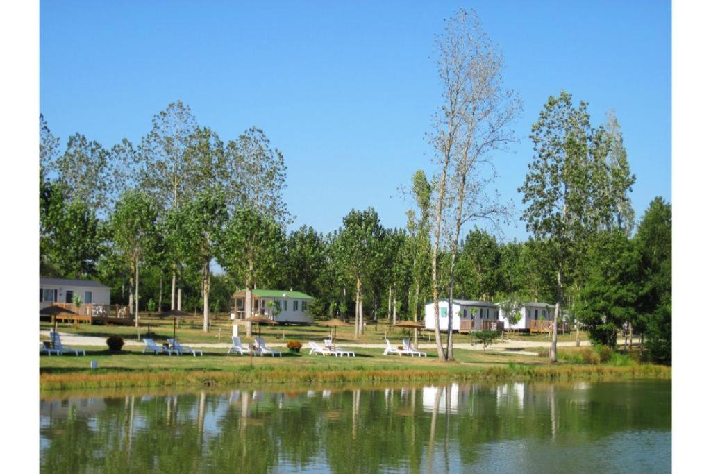 Camping Aubigny-Les Clouzeaux Aubigny  Eksteriør billede